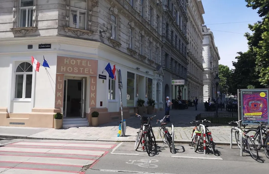 Ch-Hotel Luka-1